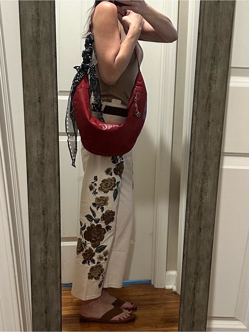 NWT Free People Idle Hands Sling Bag in Red Lip With Scarf & Charm - Picture 4 of 16